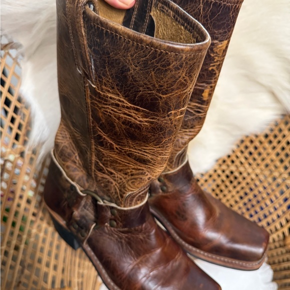 Frye | 12R Harness Brown Distressed Boots - Picture 8 of 12